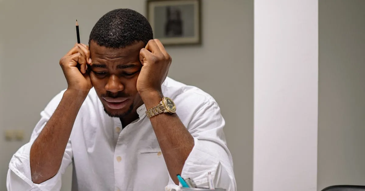 Delegating work to a virtual assistant without micromanaging